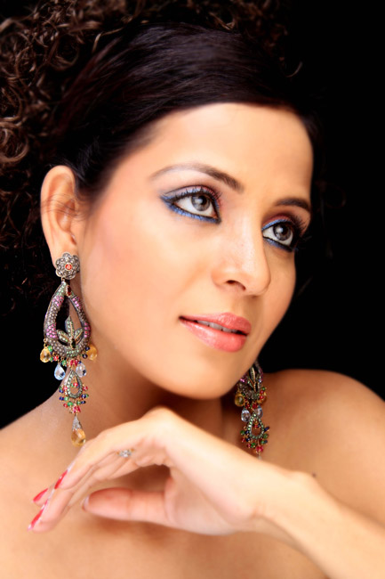 professional female model surat