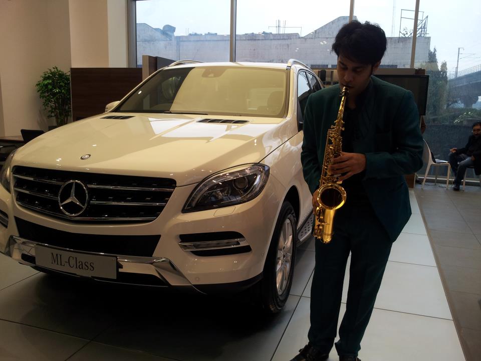best saxophone artist surat